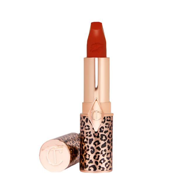 Discover Red Hot Susan, a universally-flattering, versatile, tawny orange-red in homage to Susan Sarandon. This wearable, nuanced shade has a modern matte texture that is so easy to build and suits all skin tones!